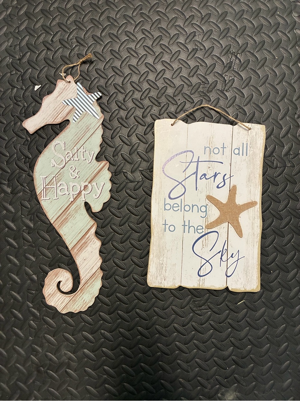 Coastal Seahorse & Starfish Wall Plaque Set - Rustic Pastel